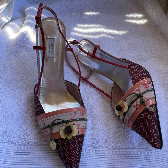 PRADA FLORAL SLINGBACK HEELS - Picture 13 of 16